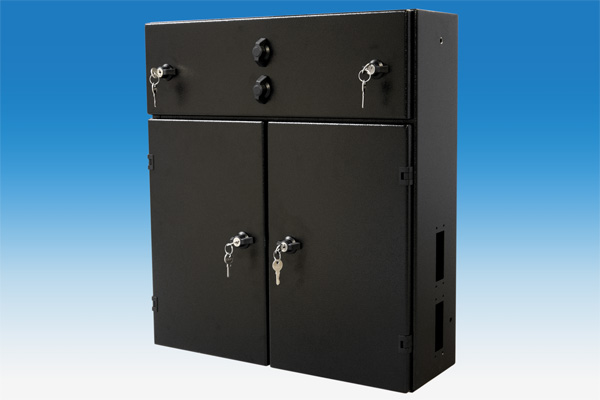 Steuerschrank-Aluminium-9432303-geschlossen